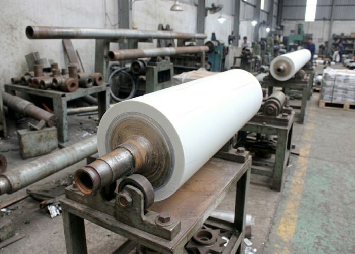 Gia công trục cán màng cao su ngành bao bì bằng công nghệ Đài Loan tại xưởng Kiến Hiệp Roll