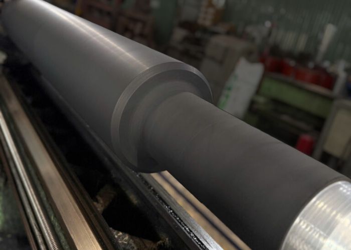 Trục vắt Hypalon 100%  chịu axit mạnh, giúp vắt kiệt hóa chất và bảo vệ bề mặt tôn