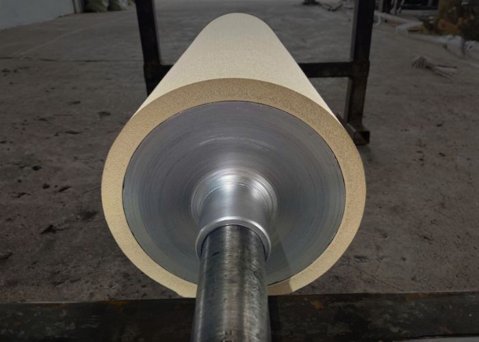 Trục xốp Kiến Hiệp Roll đa dạng tỷ trọng, giúp bôi keo và hút ẩm tối ưu cho ngành gỗ