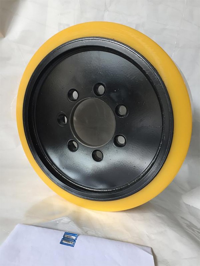 Các loại bánh xe nâng điện