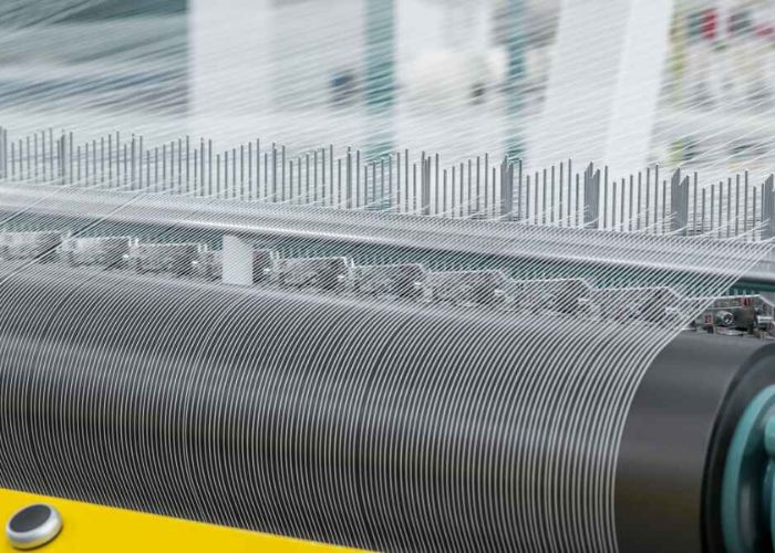 Bề mặt trục hồ cần được mài bóng láng mịn để keo không có điểm bám, dễ vệ sinh sau ca làm việc.
