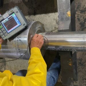 Dịch vụ kiểm tra siêu âm tại Kiến Hiệp Roll giúp tầm soát chính xác lỗi ngầm bên trong lõi trục rulo