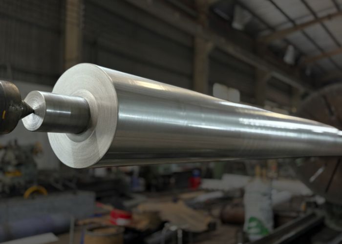 Gia công rulo sắt chuẩn đồng tâm TIR giúp triệt tiêu rung lắc, bảo vệ hệ thống vòng bi cho nhà máy