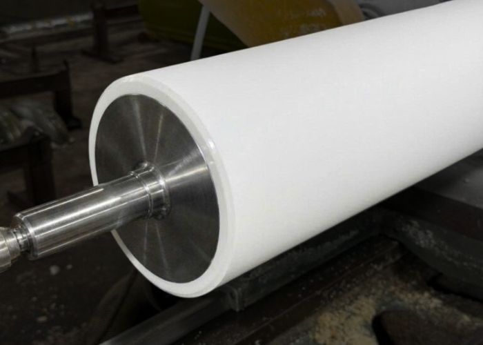 Trục silicone nước đúc LSR tại Kiến Hiệp Roll giúp cán màng da simili láng mịn, hoàn toàn không bọt khí